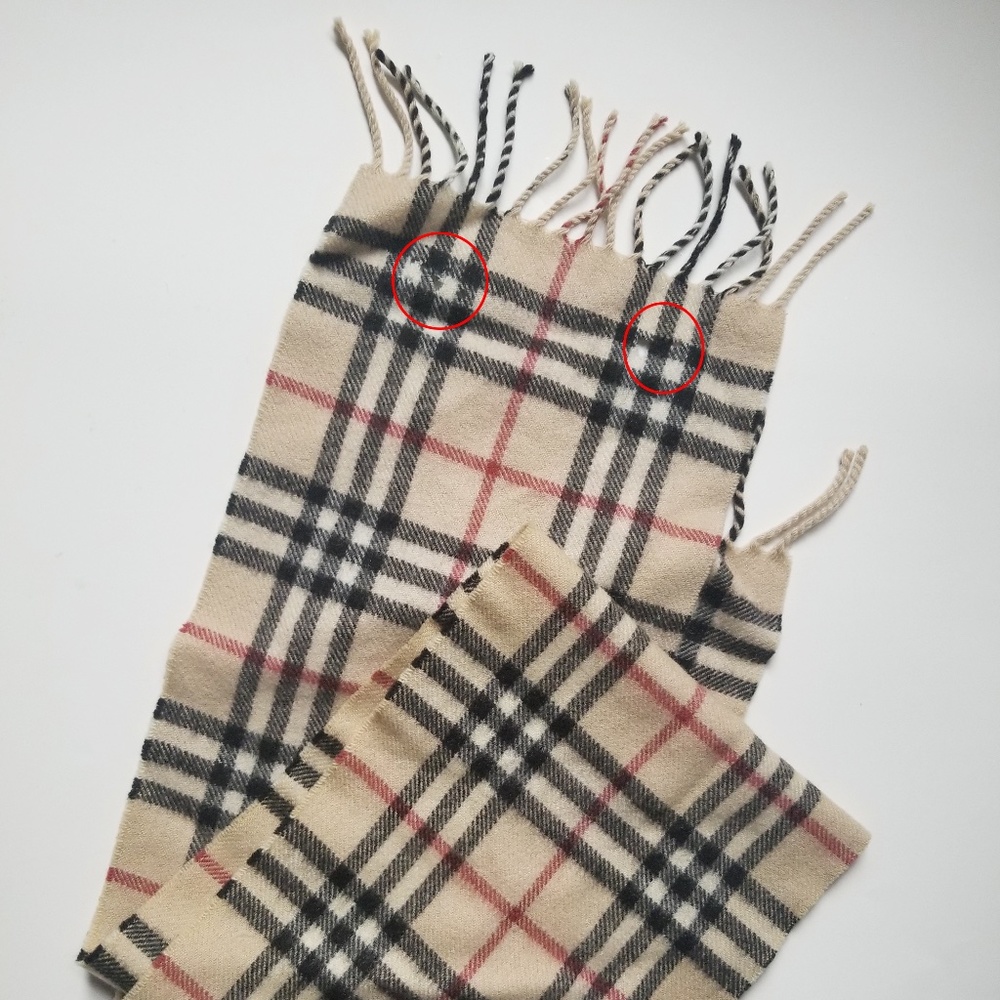 Burberry The Classic Check Cashmere Scarf *READ*